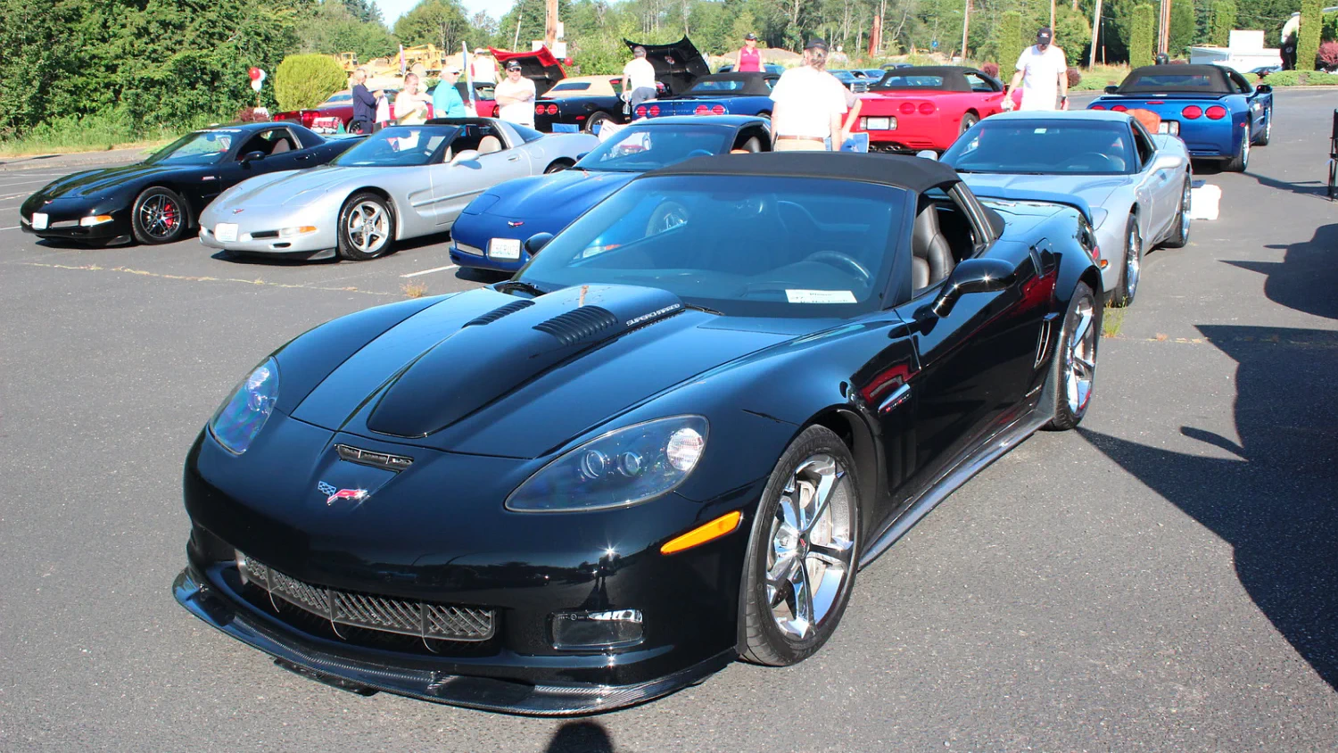 Corvette Generations/C6/C6 Black (5).webp